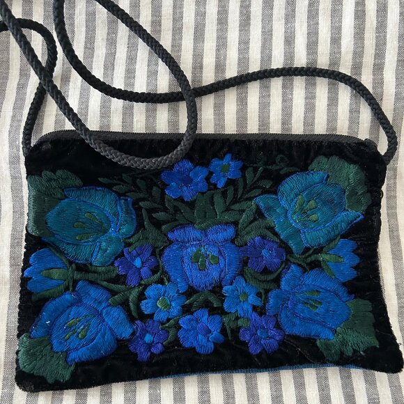 Handbags - Vintage (no name) Purse